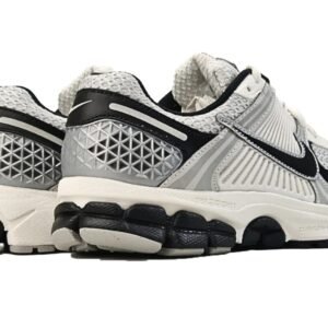 nike zoom vomero 5 – photon dust black