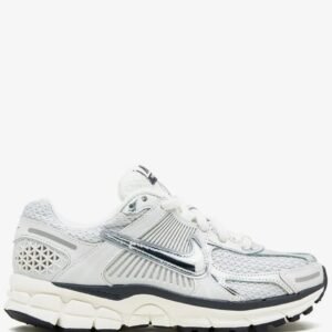 Sneaker Shop imgi 1 19896067 50868744 1000