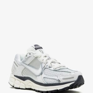 Sneaker Shop imgi 49 19896067 50868747 1000